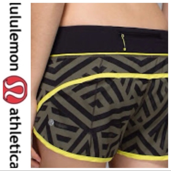 lululemon athletica Pants - 💕SALE💕Lululemon Speed Shorts Black Chevron